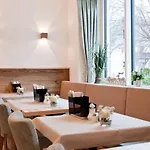 Zur Post Hotel