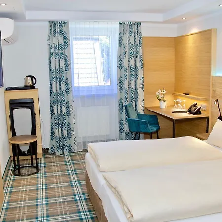 سور بوست 3* إيسمانينغ