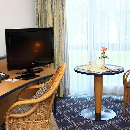 سور بوست فندق 3*