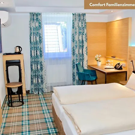 سور بوست فندق 3*